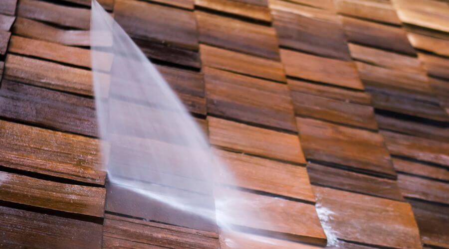 Professional gutter cleaning in Le Grand, CA